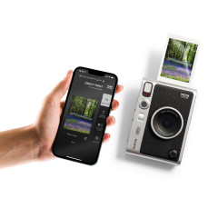 FUJIFILM INSTAX Mini Evo – фотоаппарат мгновенной печати и фотопринтер, гибридная камера